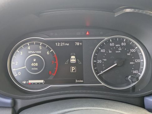 New 2025 Nissan Versa SV w/ Trunk Package image 19