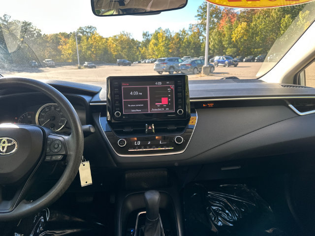 Used 2022 Toyota Corolla LE FWD image 21