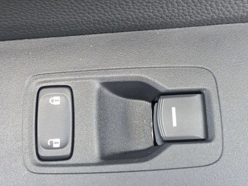Used 2025 Honda CR-V Sport-L image 33