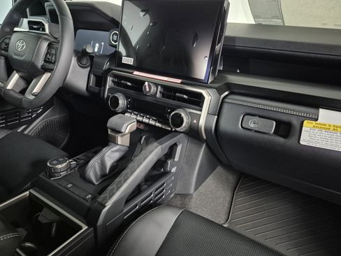 New 2026 Toyota 4Runner 4WD image 38