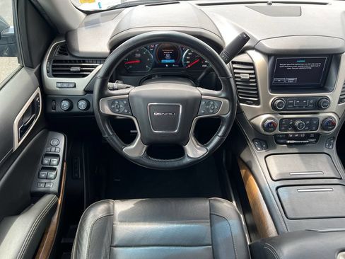Used 2020 GMC Yukon XL Denali w/ Denali Ultimate Package AWD/4WD image 28