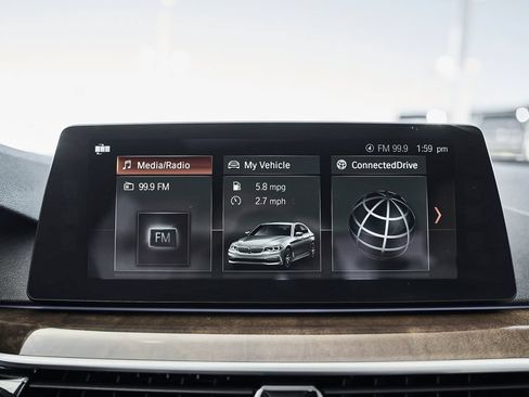 Used 2018 BMW 540i w/ Premium Package RWD image 41