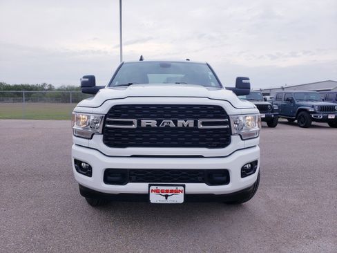 Used 2024 RAM 2500 Big Horn w/ Sport Appearance Package image 2