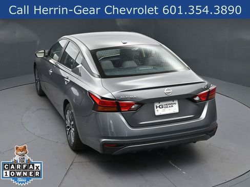 Used 2024 Nissan Altima 2.5 SV FWD image 34