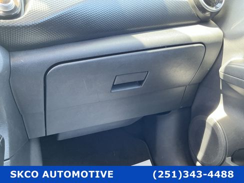 Used 2024 Nissan Kicks SV image 24