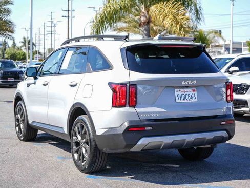 Certified 2023 Kia Sorento SX Prestige AWD/4WD image 8