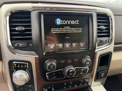 Used 2015 RAM 1500 Laramie w/ Convenience Group image 19