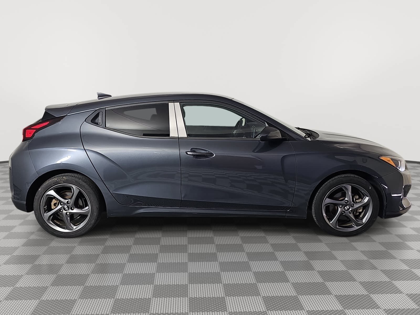 Used 2019 Hyundai Veloster 2.0 FWD image 9