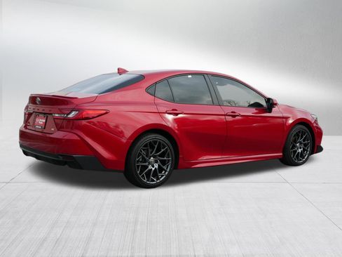 Certified 2025 Toyota Camry SE w/ Convenience Package image 7