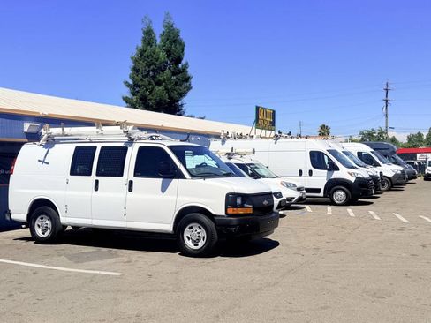 Used 2013 Chevrolet Express 2500 RWD image 1