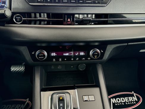 Used 2023 Mitsubishi Outlander SE AWD/4WD image 35