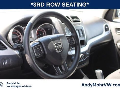 Used 2019 Dodge Journey SE FWD image 16