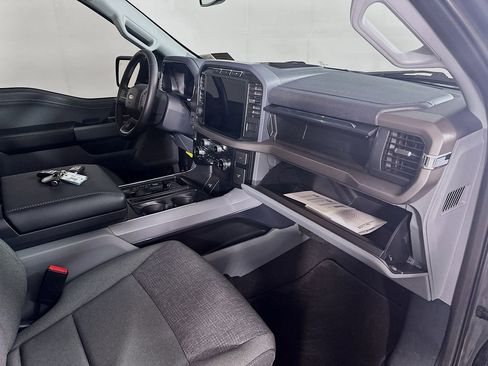 Used 2024 Ford F150 Lightning XLT image 31