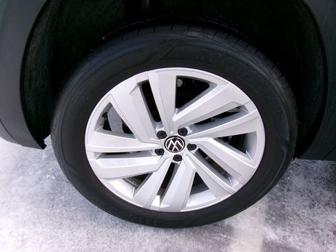 Used 2023 Volkswagen Atlas Cross Sport SE image 18