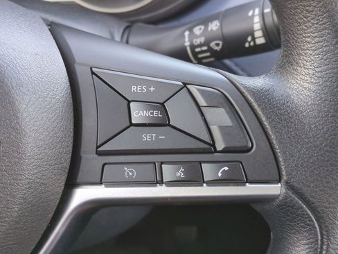 Used 2025 Nissan Versa SV image 23