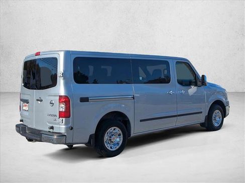 Used 2019 Nissan NV 3500 SL image 8