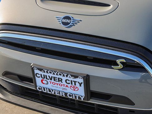 Used 2023 MINI Cooper SE image 6