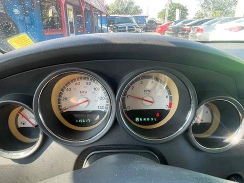 Used 2010 Dodge Charger SXT image 7