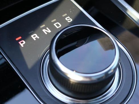 Used 2018 Jaguar F-PACE S image 16