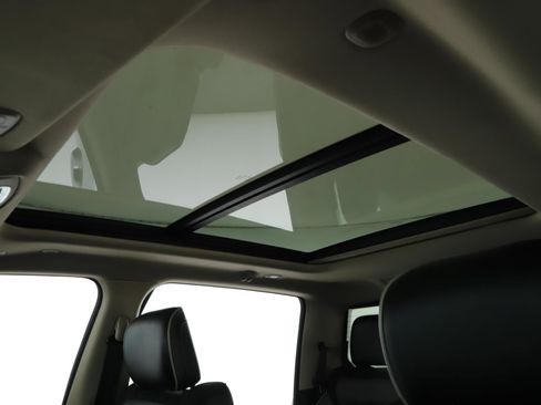 Used 2019 RAM 1500 Laramie image 17