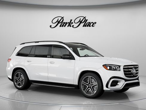 New 2026 Mercedes-Benz GLS 450 450 image 31