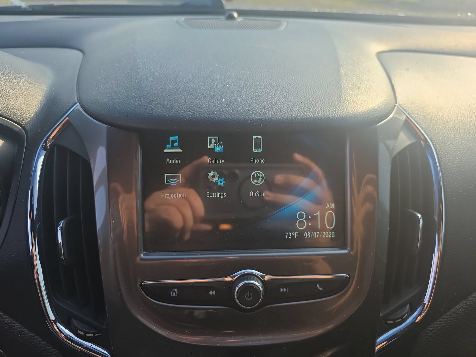 Used 2018 Chevrolet Cruze LT w/ Convenience Package FWD image 19