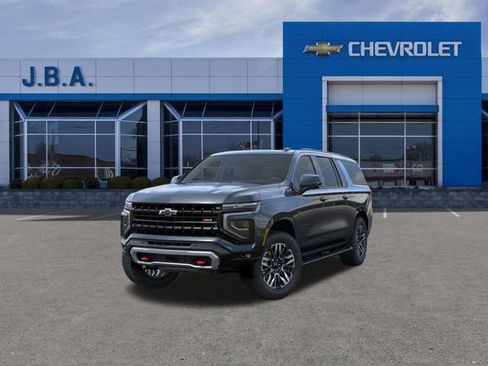 New 2026 Chevrolet Suburban Z71 w/ Comfort Package AWD/4WD image 8