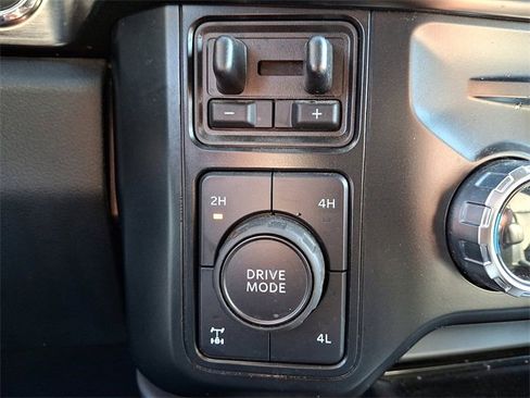 Certified 2023 Ford F250 Lariat w/ Lariat Ultimate Package image 26