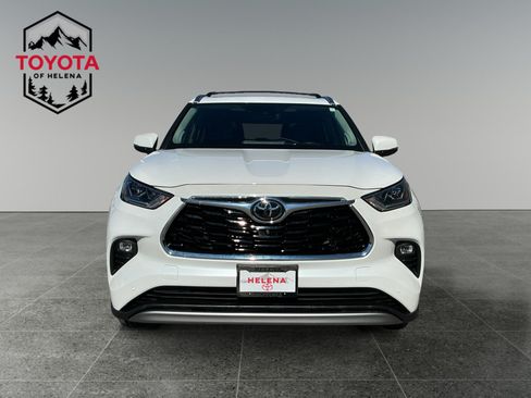 Used 2023 Toyota Highlander Platinum AWD/4WD image 8