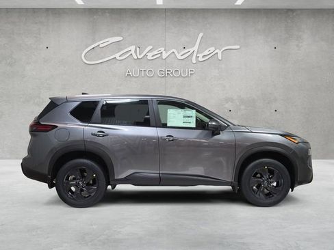 New 2026 Nissan Rogue SV FWD image 17