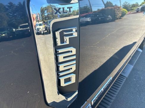 Used 2022 Ford F250 XLT AWD/4WD image 12