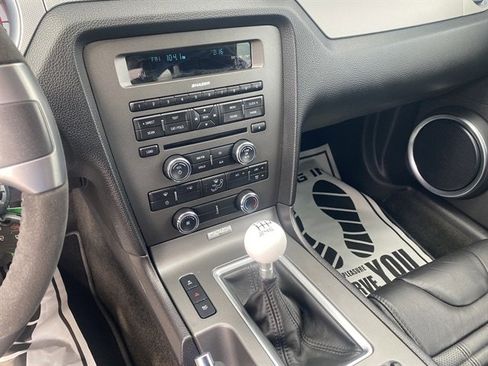 Used 2013 Ford Mustang Shelby GT500 image 18