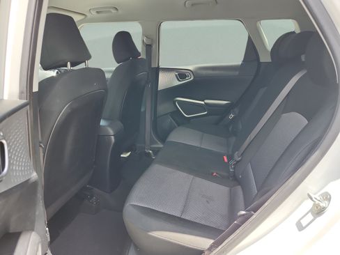 Used 2022 Kia Soul LX w/ Technology Package FWD image 17