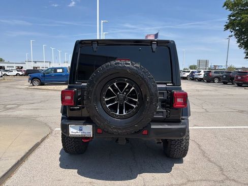 Used 2024 Jeep Wrangler Unlimited Rubicon AWD/4WD image 4