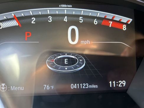 Used 2019 Honda CR-V Touring image 9