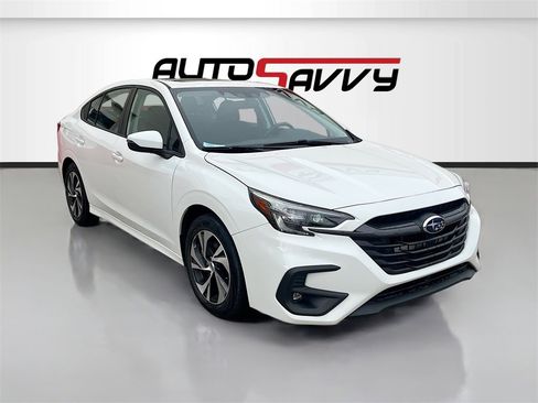 Used 2023 Subaru Legacy Premium image 1
