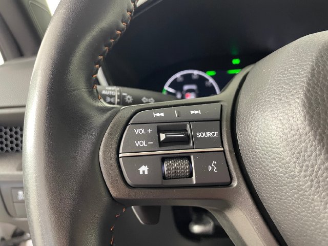 Used 2025 Honda CR-V Sport image 11