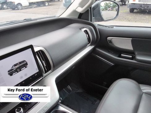 Certified 2025 Ford Expedition Active AWD/4WD image 52
