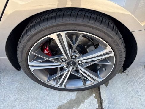 Used 2025 Genesis G70 2.5T w/ Sport Prestige Package RWD image 23