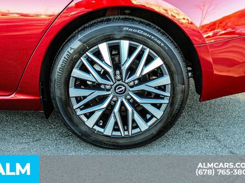 Used 2024 Nissan Altima 2.5 SV image 15