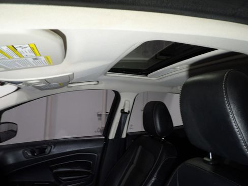 Used 2020 Ford EcoSport SES image 10