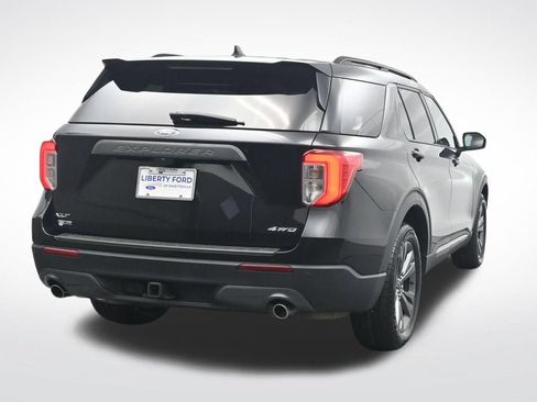 Certified 2023 Ford Explorer XLT w/ Equipment Group 202A AWD/4WD image 7