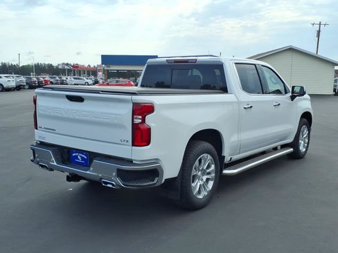 Used 2024 Chevrolet Silverado 1500 LTZ AWD/4WD image 6
