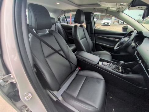 Used 2025 MAZDA MAZDA3 s FWD image 30