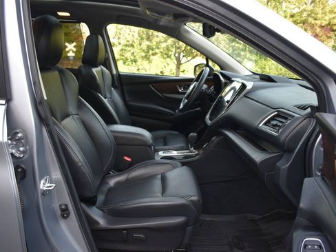 Used 2023 Subaru Ascent Touring AWD/4WD image 8