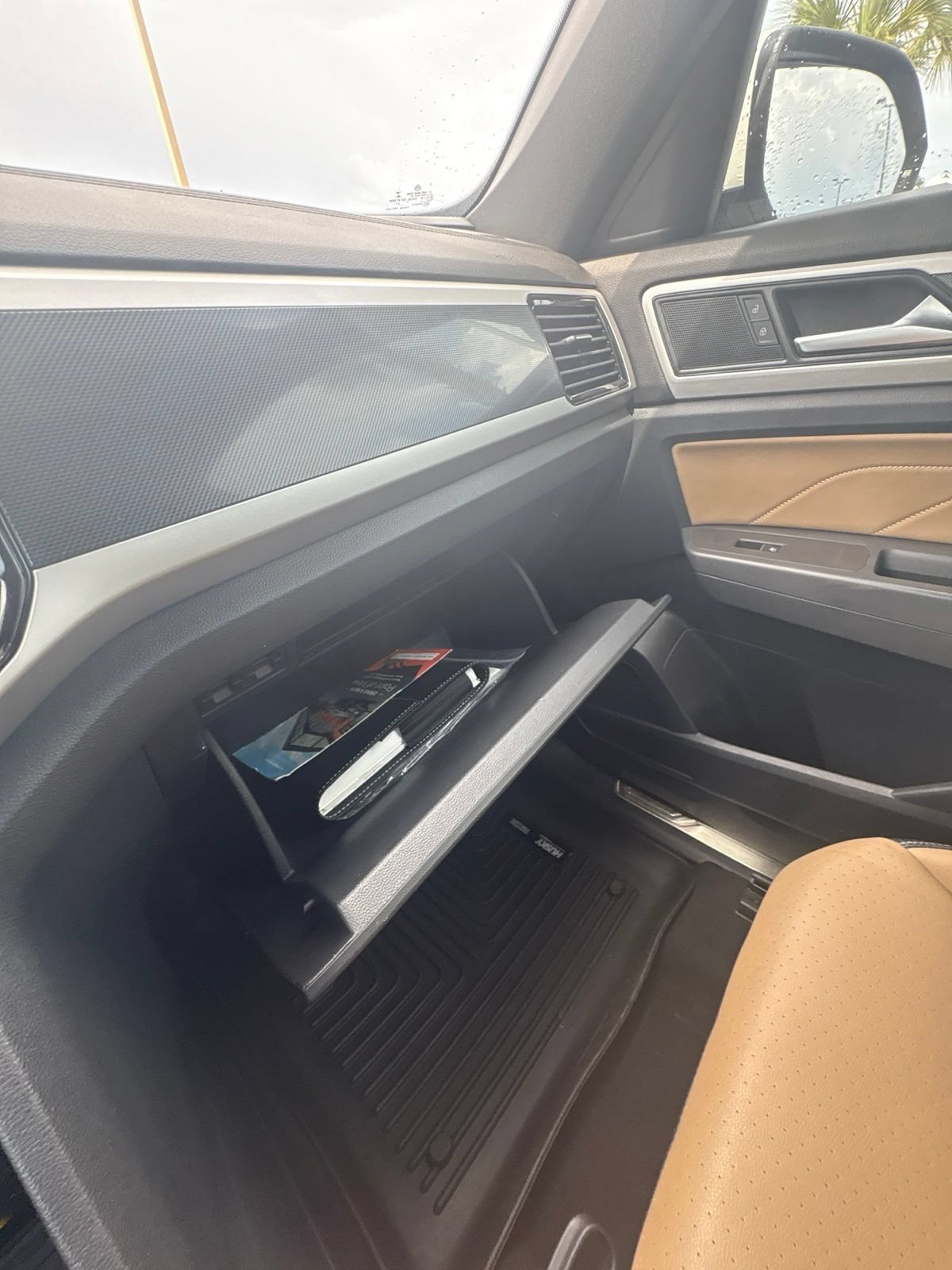 Used 2022 Volkswagen Atlas Cross Sport SE w/ Panoramic Sunroof Package AWD/4WD image 32