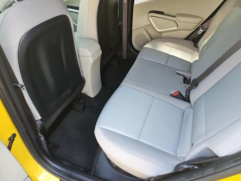 Used 2020 Kia Soul LX FWD image 27