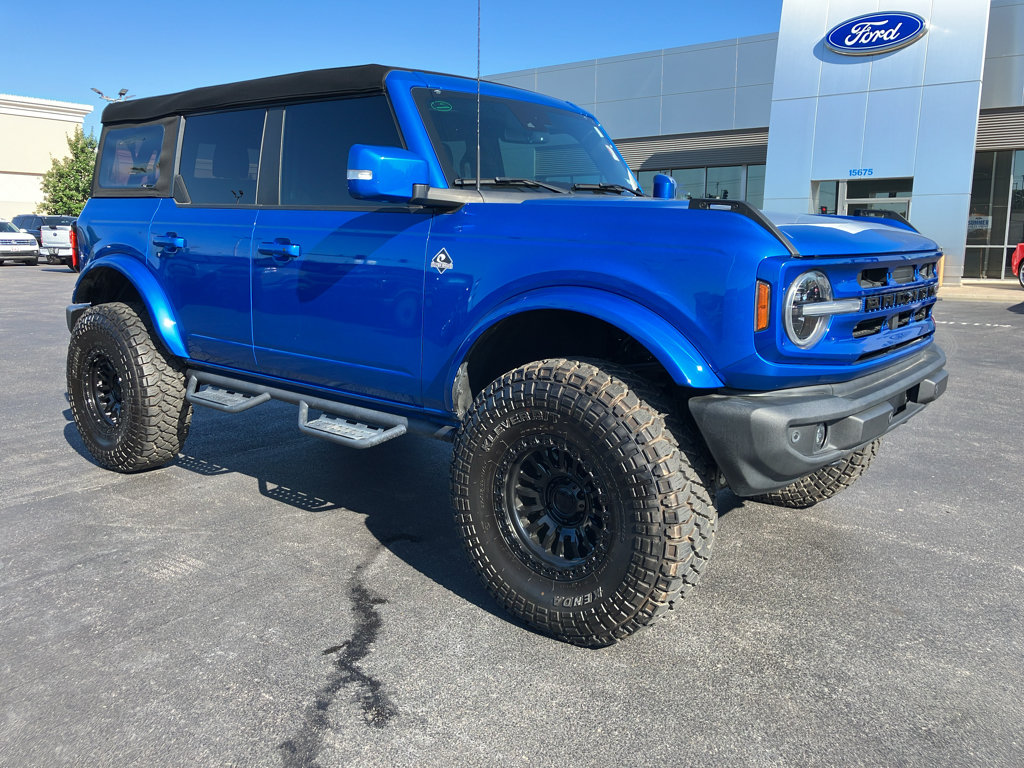 Used 2023 Ford Bronco Outer Banks AWD/4WD image 7