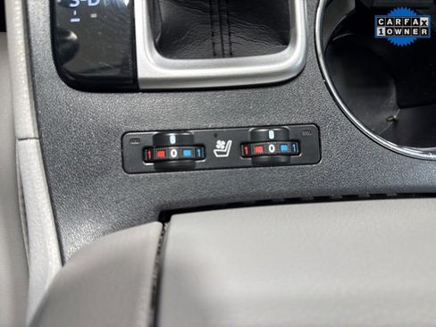 Used 2019 Toyota Highlander Limited image 25