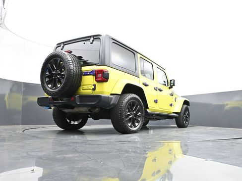 Used 2023 Jeep Wrangler Unlimited Sahara w/ Cold Weather Group AWD/4WD image 53